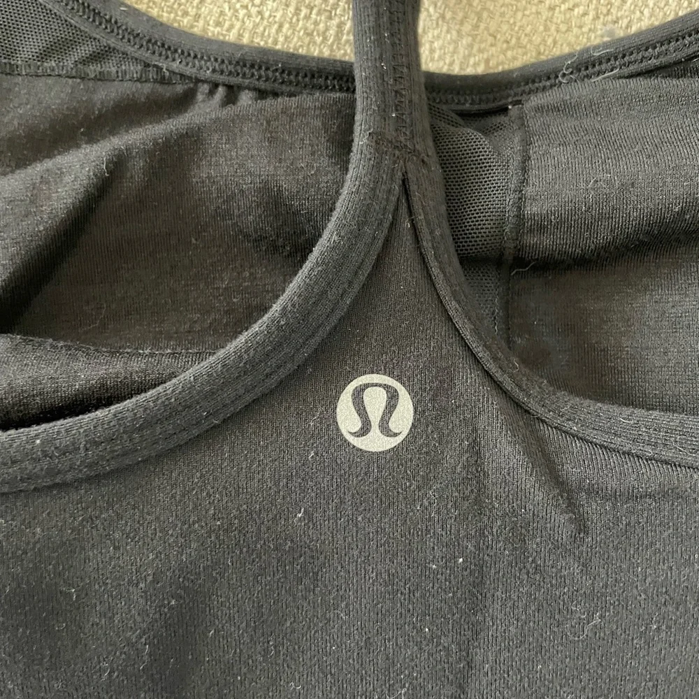 Lululemon Y tank size 6 in Black - Picture 4 of 4